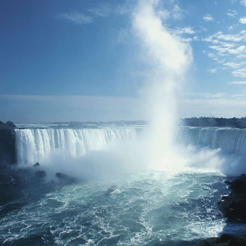 Timon-Waelchli-Wasserfallbestattung-02